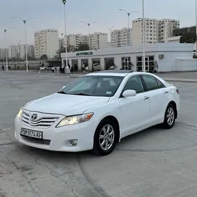 Toyota Camry 2010