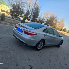 Toyota Camry 2017