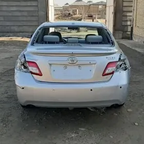 Toyota Camry 2011