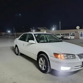 Toyota Camry 2001