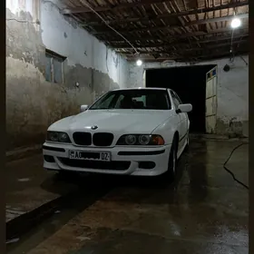 BMW E39 2003