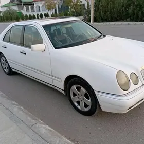 Mercedes-Benz E320 1999