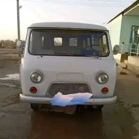 UAZ 2206 1990