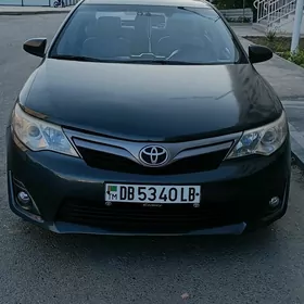 Toyota Camry 2011