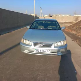 Toyota Camry 2000