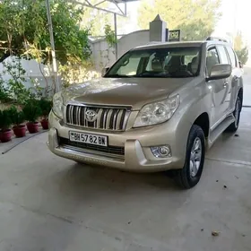 Toyota Land Cruiser Prado 2011