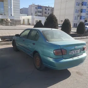 Nissan Primera 2001