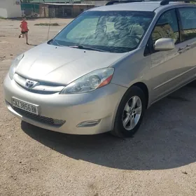 Toyota Sienna 2007