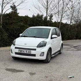 Daihatsu Sirion 2005