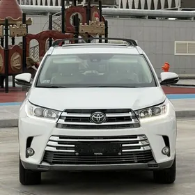 Toyota Highlander 2017