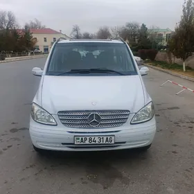 Mercedes-Benz Viano 2010