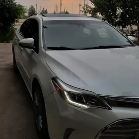 Toyota Avalon 2018