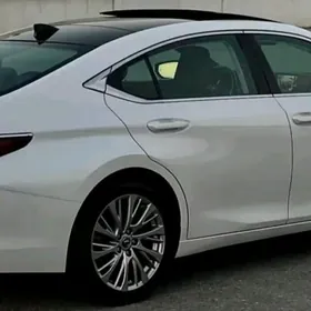 Lexus ES 350 2019