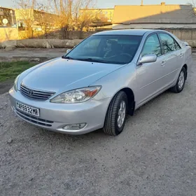 Toyota Camry 2004