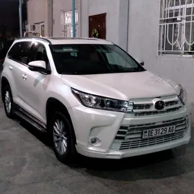 Toyota Highlander 2019