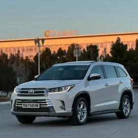 Toyota Highlander 2015