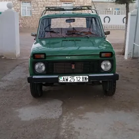 Lada Niva 1984