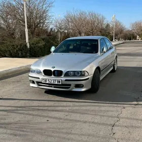 BMW E39 2001