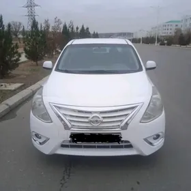 Nissan Versa 2014