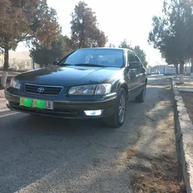 Toyota Camry 2000