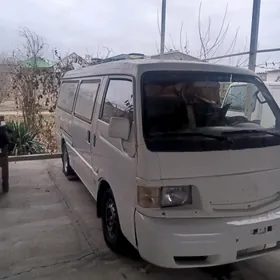 Toyota Hiace 2008