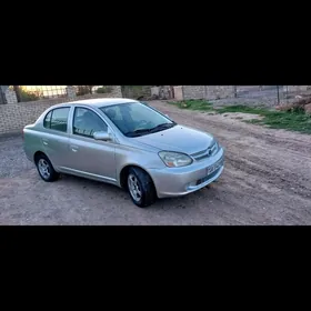 Toyota Echo 2003