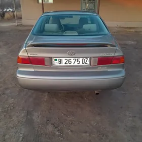 Toyota Camry 2001