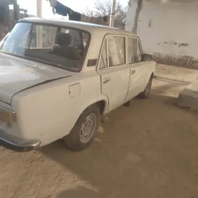 Lada 2104 1982