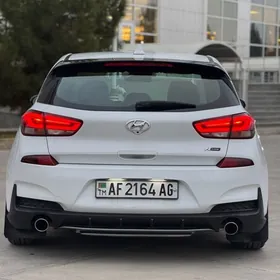 Hyundai Elantra GT 2020