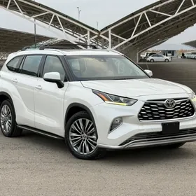 Toyota Highlander 2020