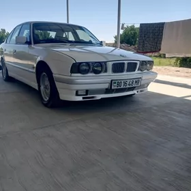 BMW 525 1990