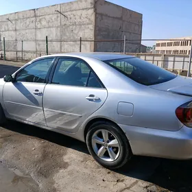 Toyota Camry 2004