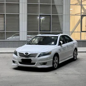 Toyota Camry 2011