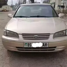 Toyota Camry 1998