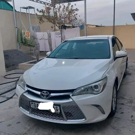 Toyota Camry 2016