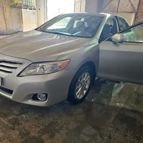 Toyota Camry 2010