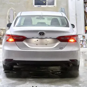 Toyota Camry 2020