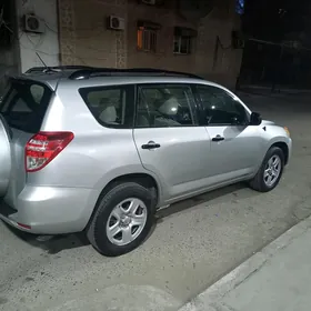 Toyota RAV4 2012