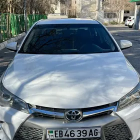 Toyota Camry 2017