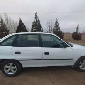 Opel Astra 1990