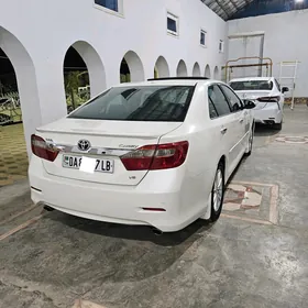 Toyota Camry 2013