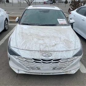 Hyundai Elantra 2021