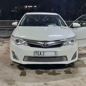 Toyota Camry 2013