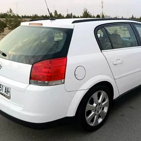 Opel Signum 2003