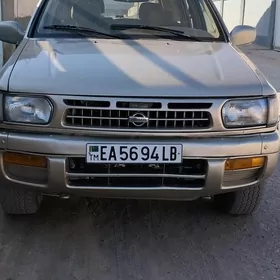 Nissan Pathfinder 1996