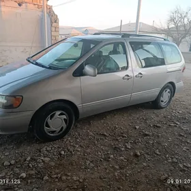 Toyota Sienna 2001