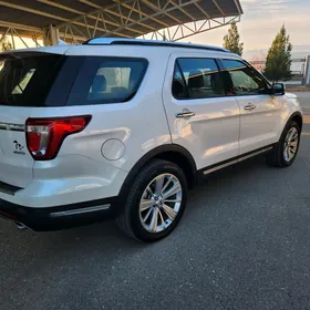 Ford Explorer 2019