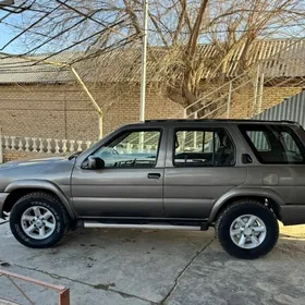 Nissan Pathfinder 2003