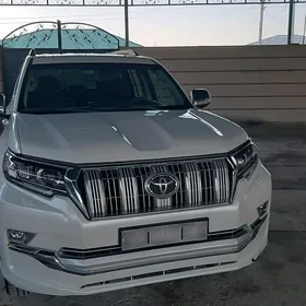 Toyota Land Cruiser Prado 2021