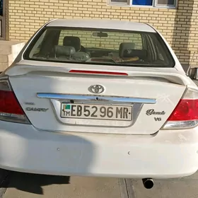 Toyota Camry 2004